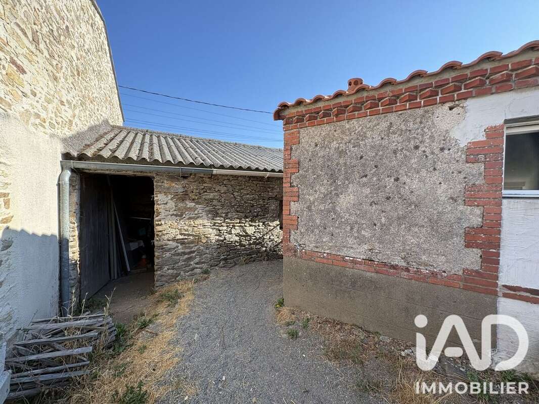 Maison 77 m² à Rouans  - photo 3