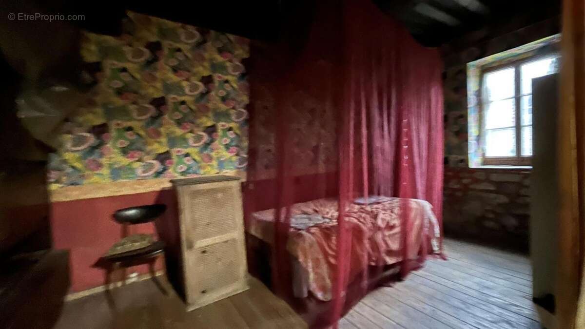 Corps de bâtiment à rénover dans un petit hameau - photo 7