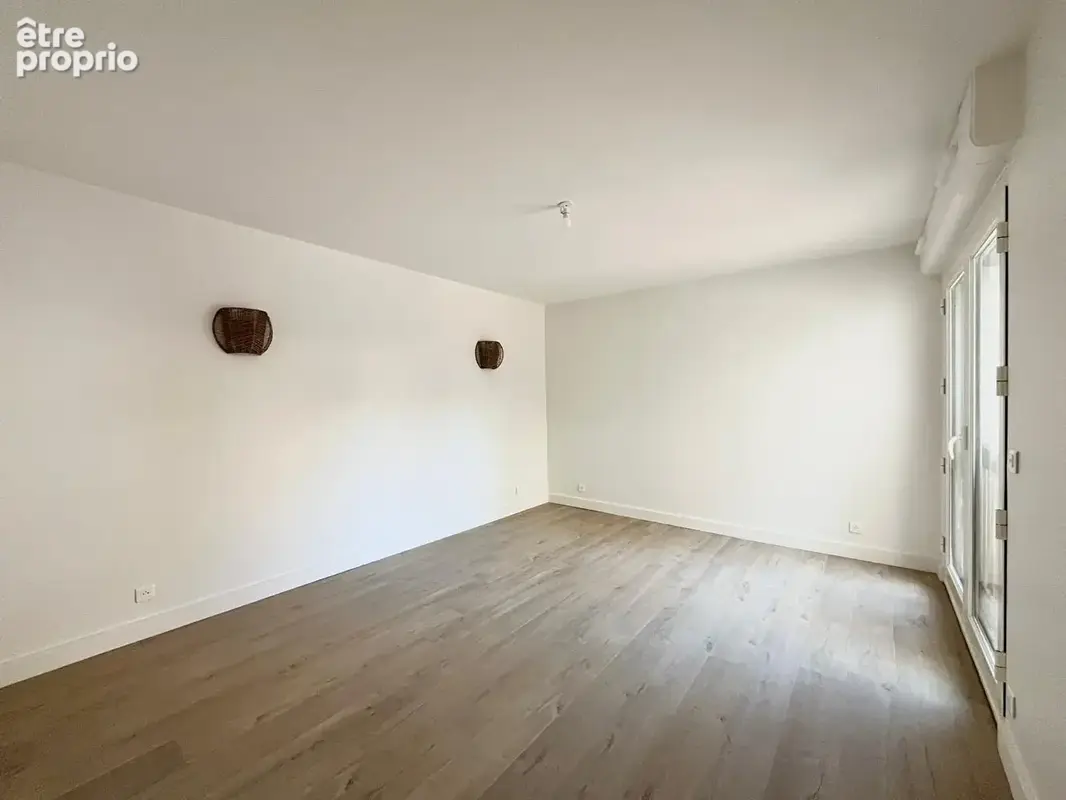 Vanves Centre Saint-Rémy - Appartement 3 pièces complètement rénové - DPE D - photo 2