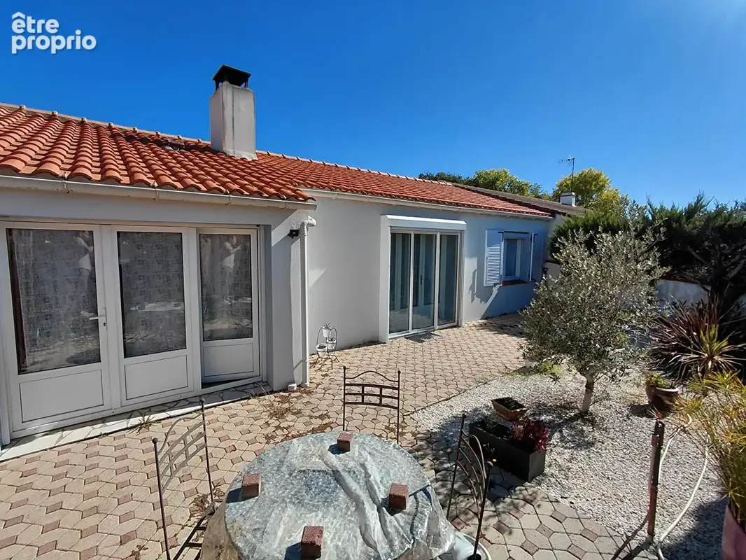 Maison centre ville de challans ! 85 m² hab +  17 m² studio ! - photo 12