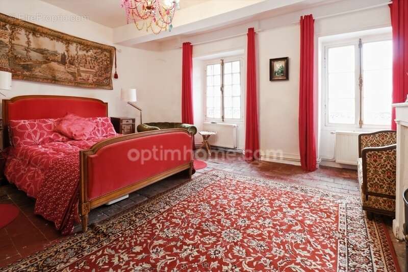 Maison à MAGNAC-LAVAL