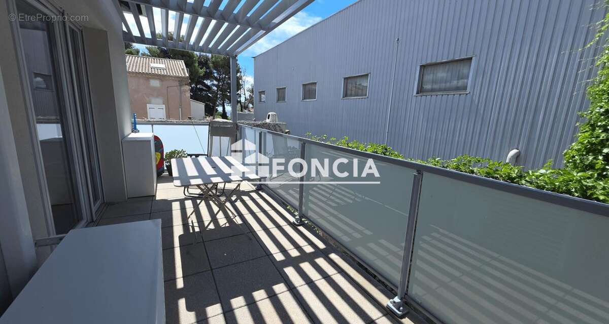 Meze centre superbe 4 pieces recent avec terrasse et double garage - photo 6