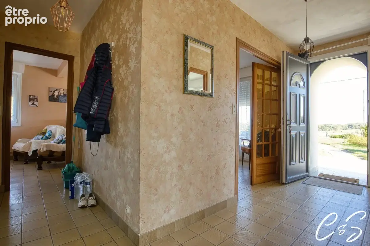 Maison 5 pièces 122 m² à vendre à Ploneour-Lanvern (29720) - photo 9