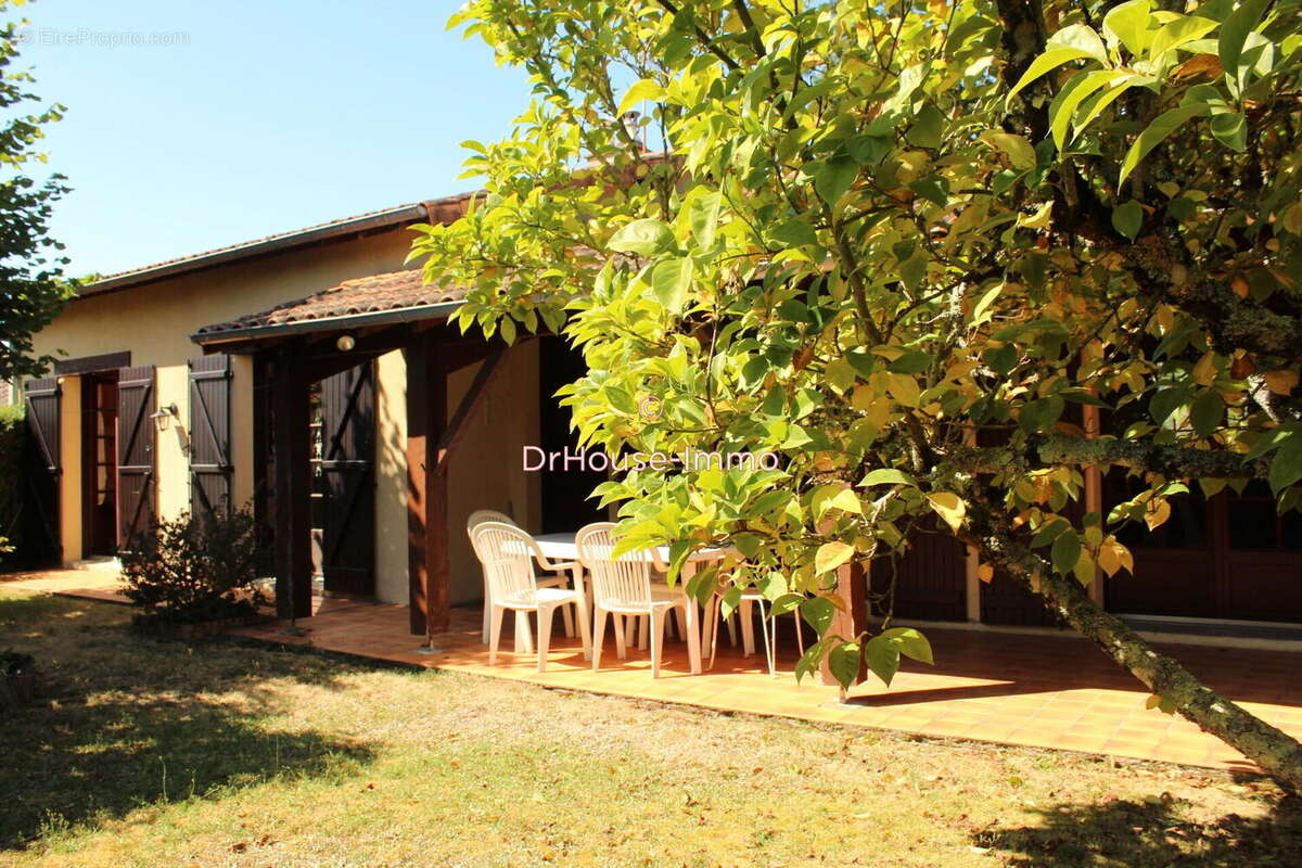 Maison à CHASSENON