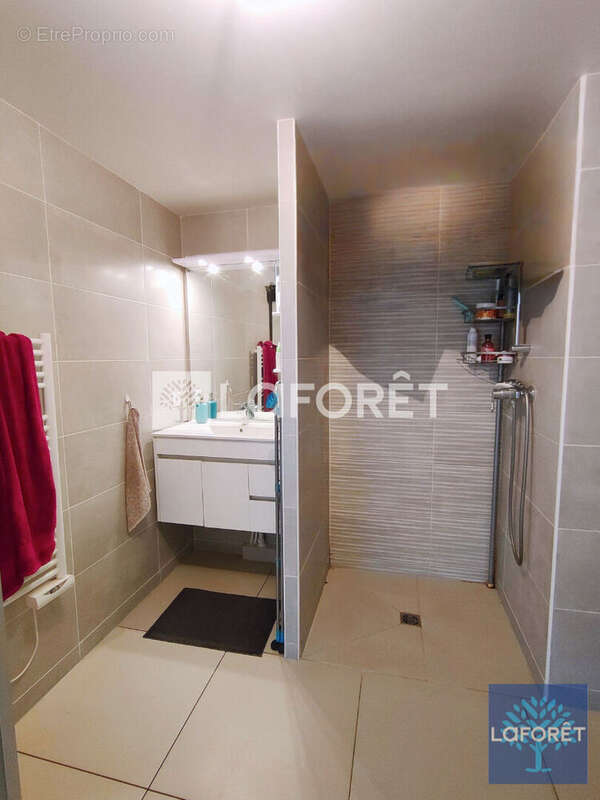 Appartement à VIGNEUX-SUR-SEINE