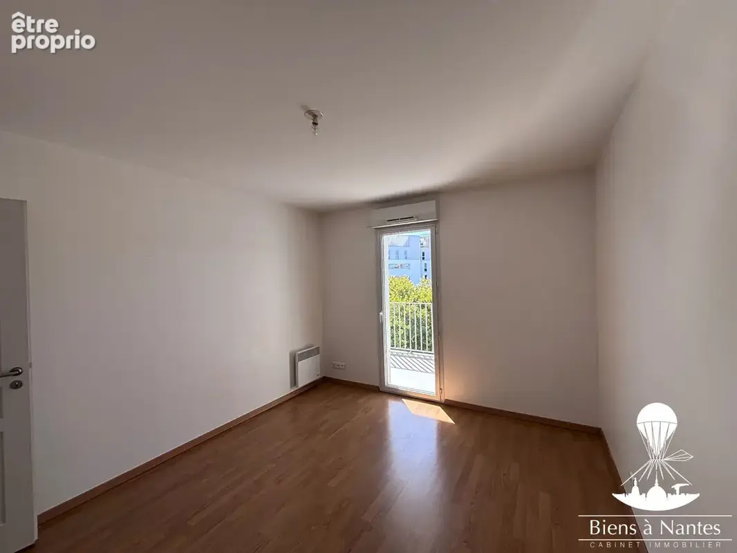 Appartement T2 Coup de Coeur, Terrasse 14 m² , Box fermé,  Cité des Congrès - photo 6