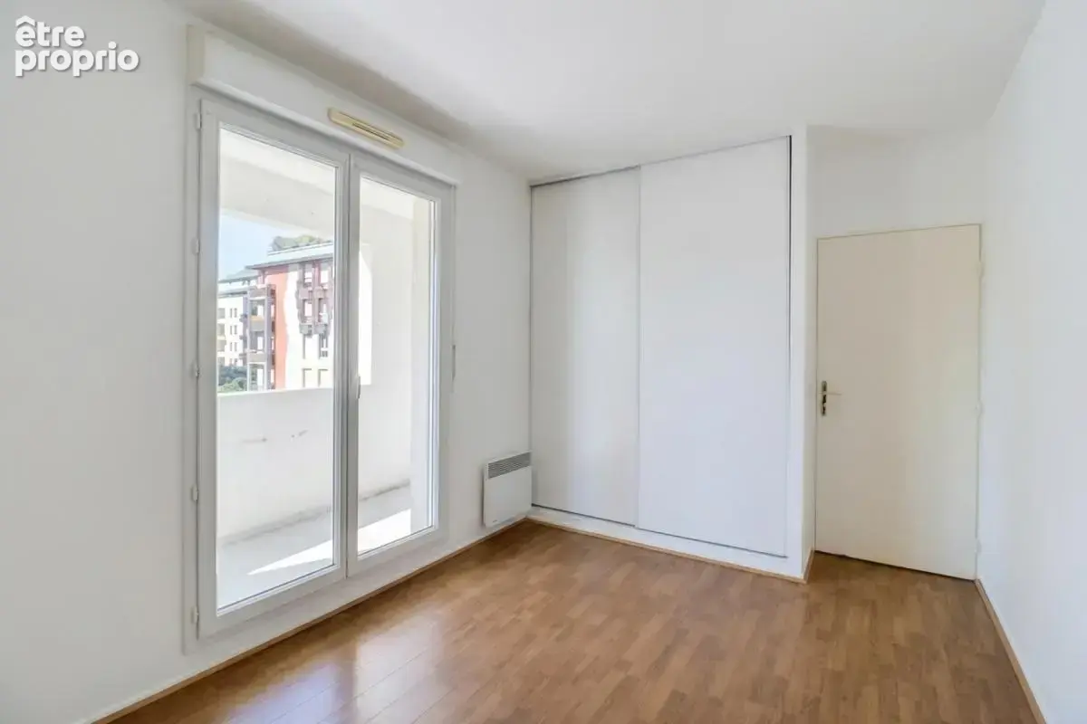 Appartement T3 lumineux avec 2 terrasses et parking sous-sol - photo 10