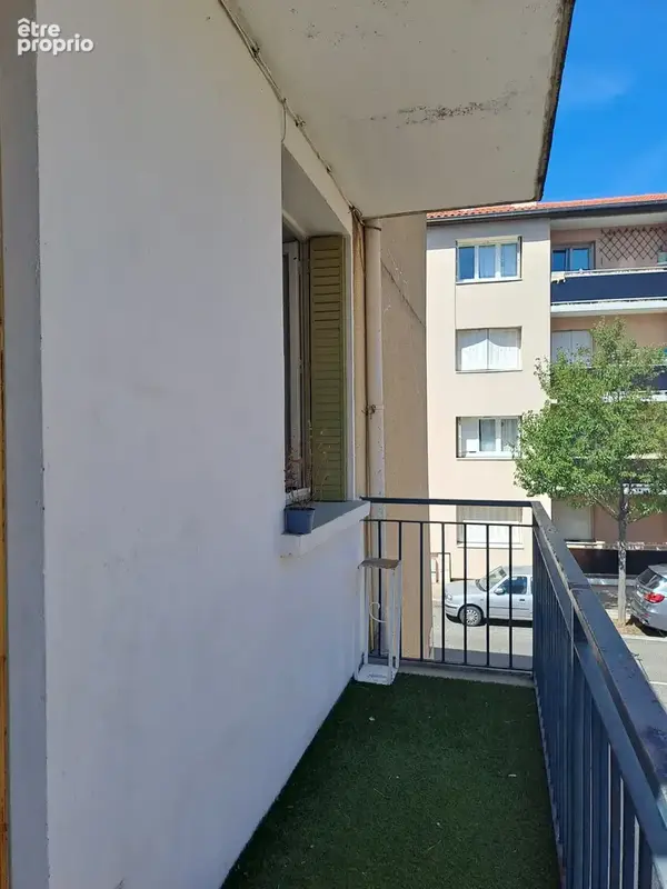 Appartement T3 de 61m2 dans le centre de Couzon ! - photo 5