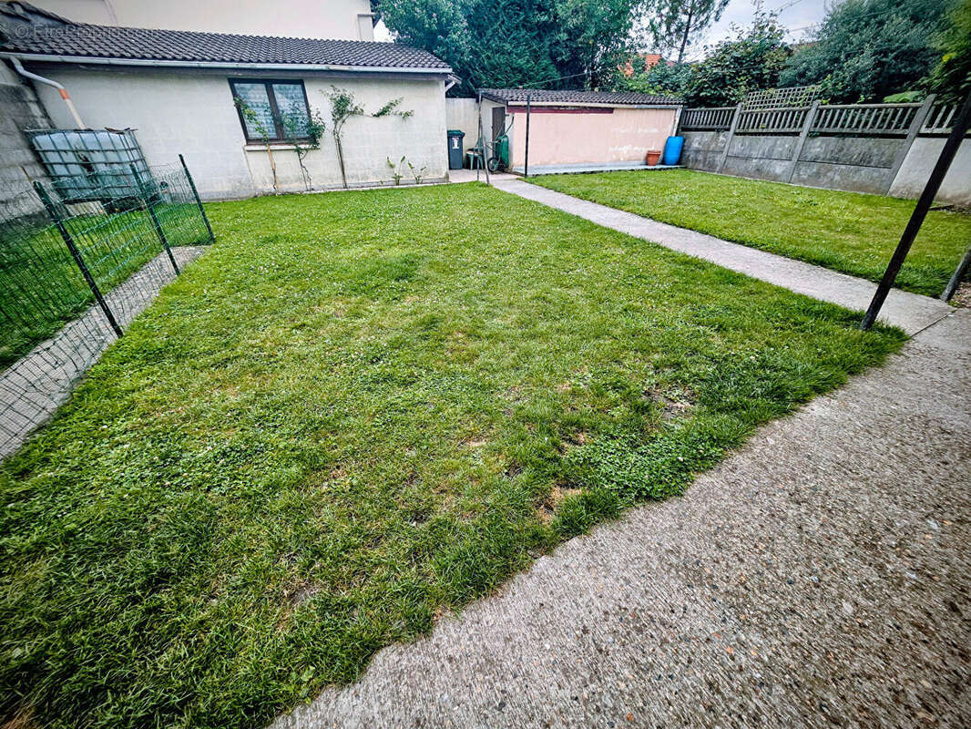 Maison à TREMBLAY-EN-FRANCE