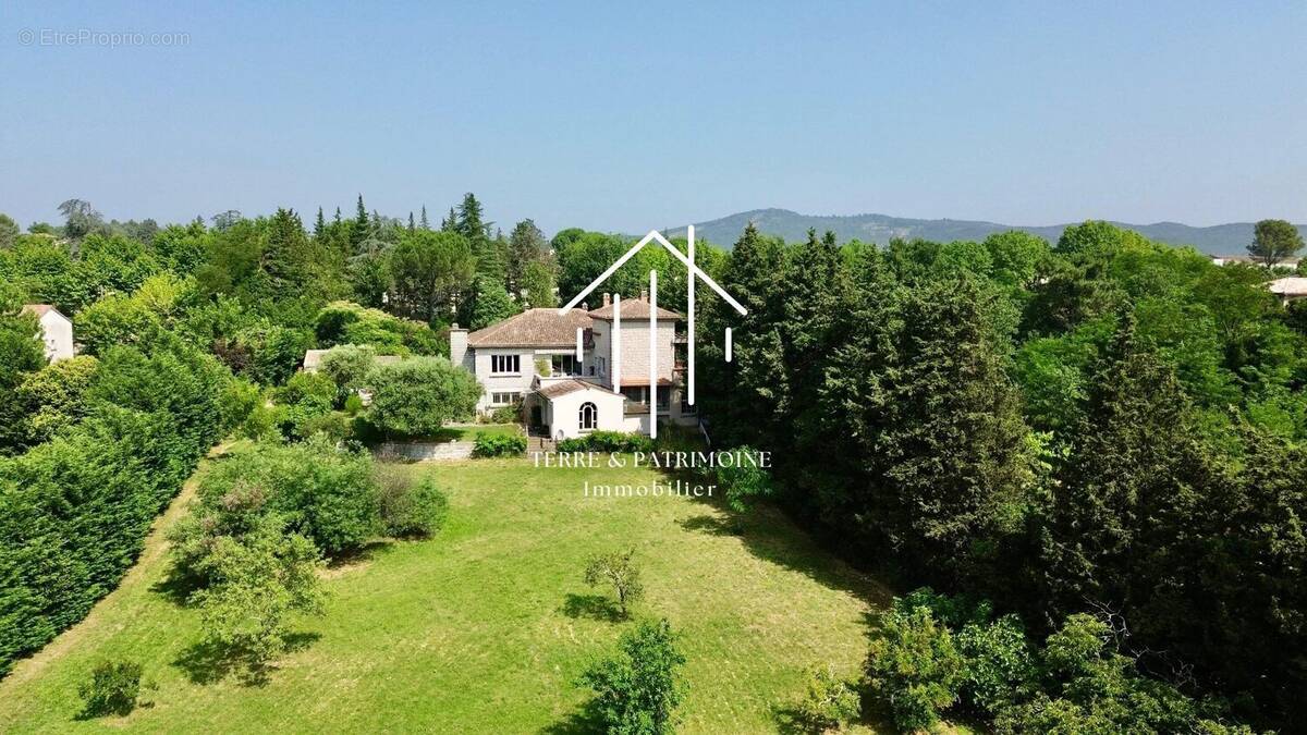 Maison à VALLON-PONT-D&#039;ARC