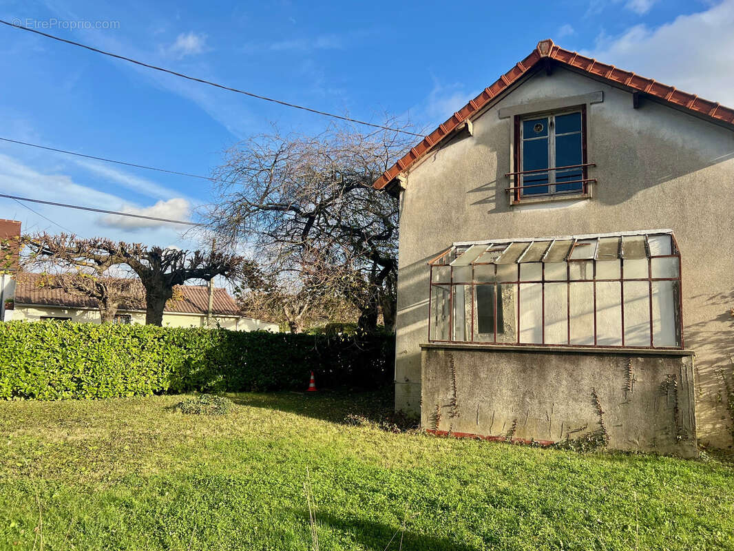 Terrain à PARAY-VIEILLE-POSTE