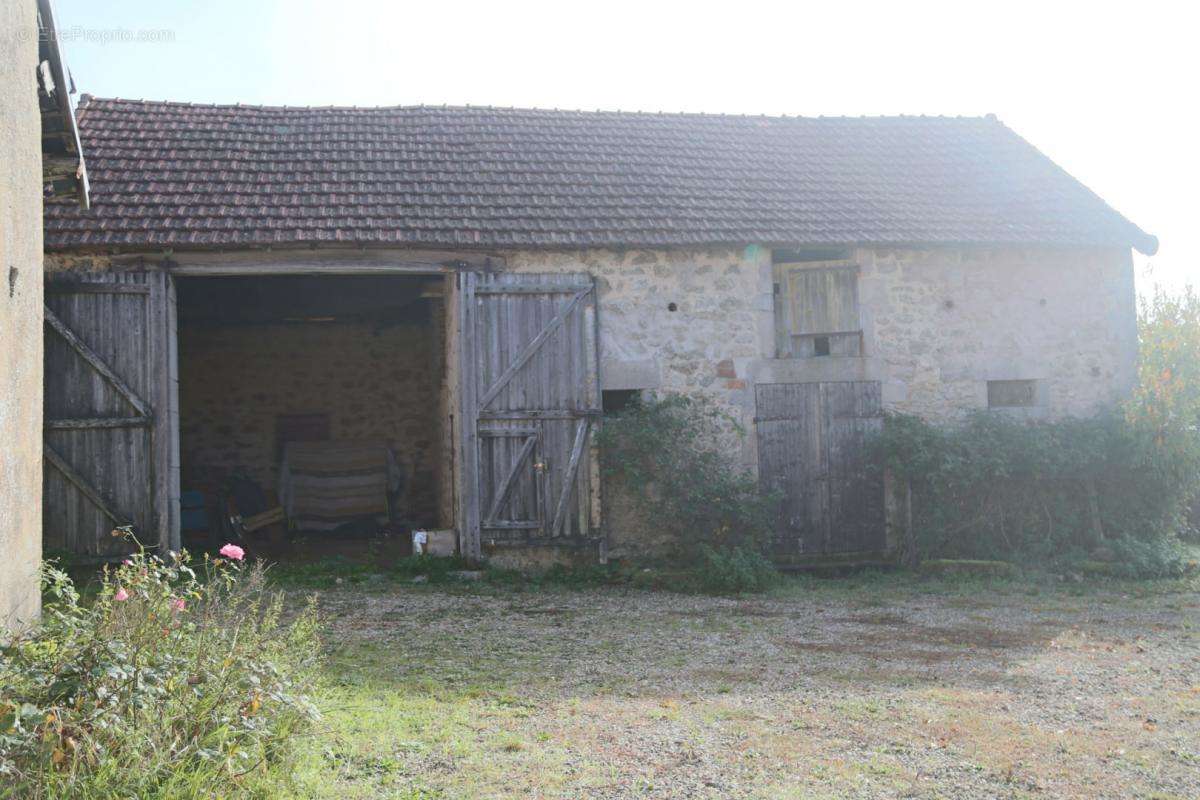 Maison à SAINT-DIDIER-SUR-ARROUX