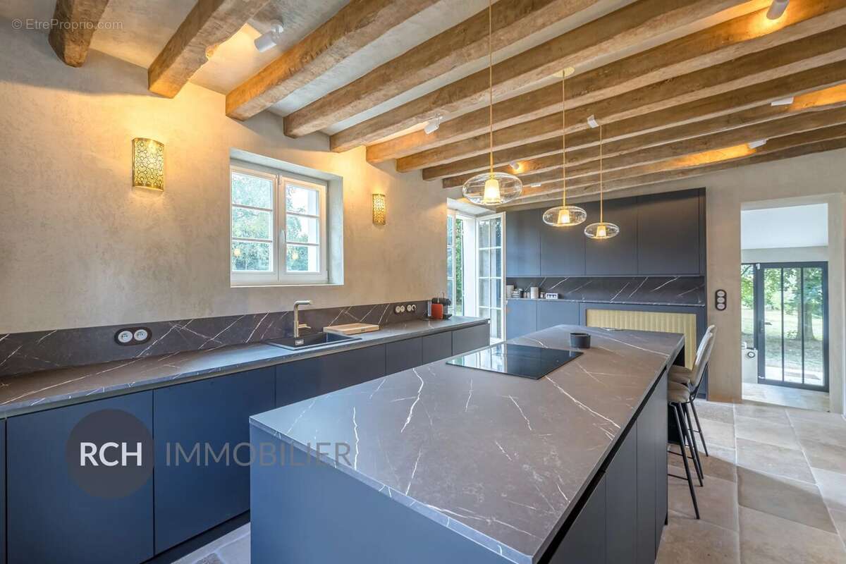 Maison à MONTFORT-L'AMAURY