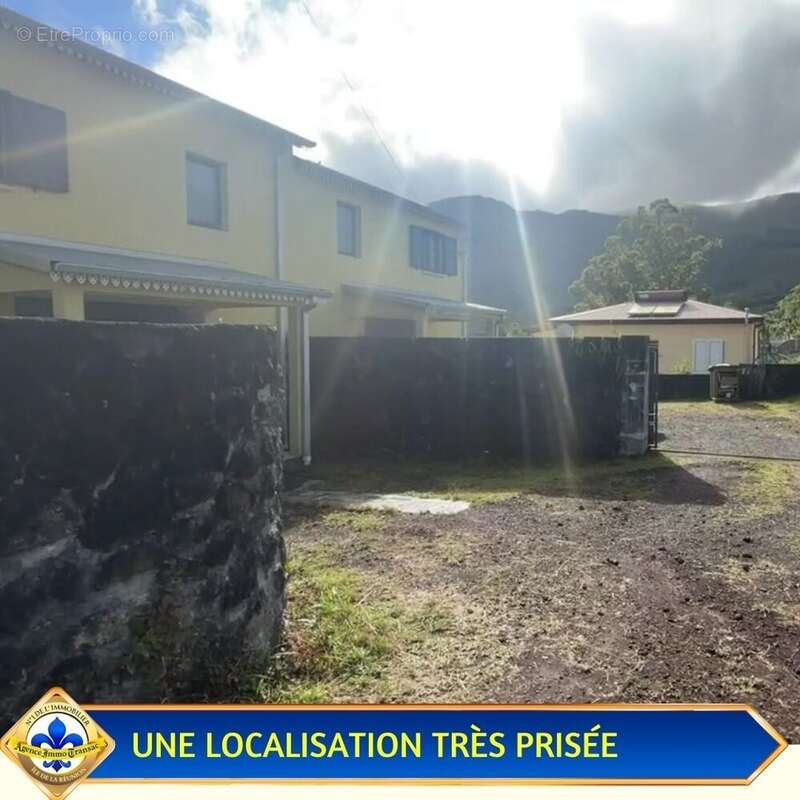 Maison à LA PLAINE-DES-PALMISTES