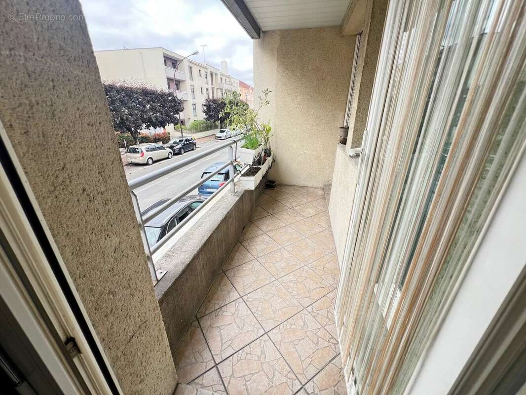 Appartement à LIVRY-GARGAN