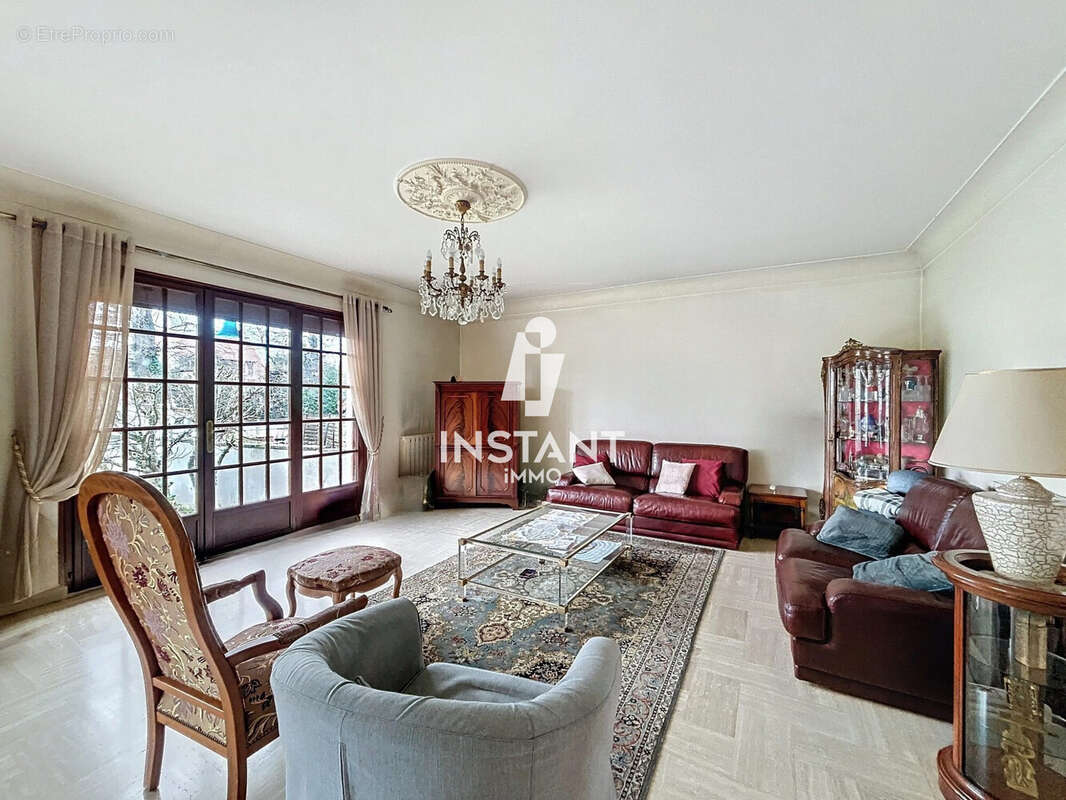 Maison à LIVRY-GARGAN