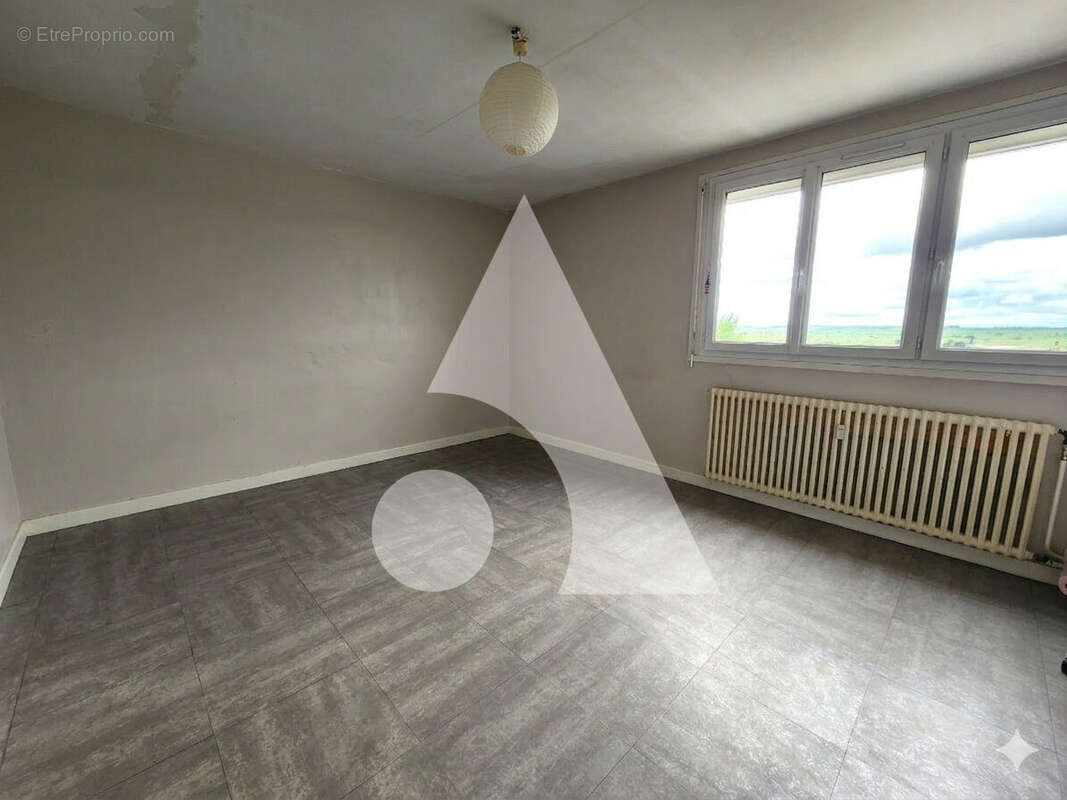 Appartement à MONTCEAU-LES-MINES