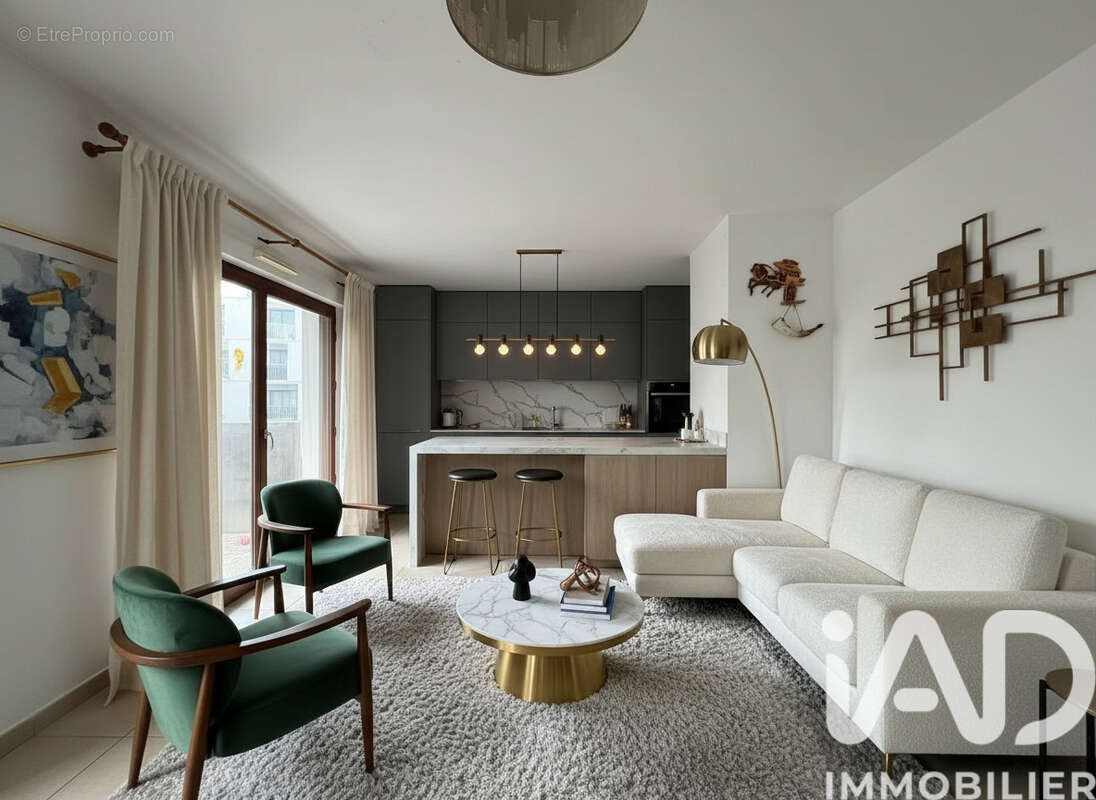 Photo 2 - Appartement à SAINT-DENIS