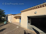 Maison à PUY-L&#039;EVEQUE