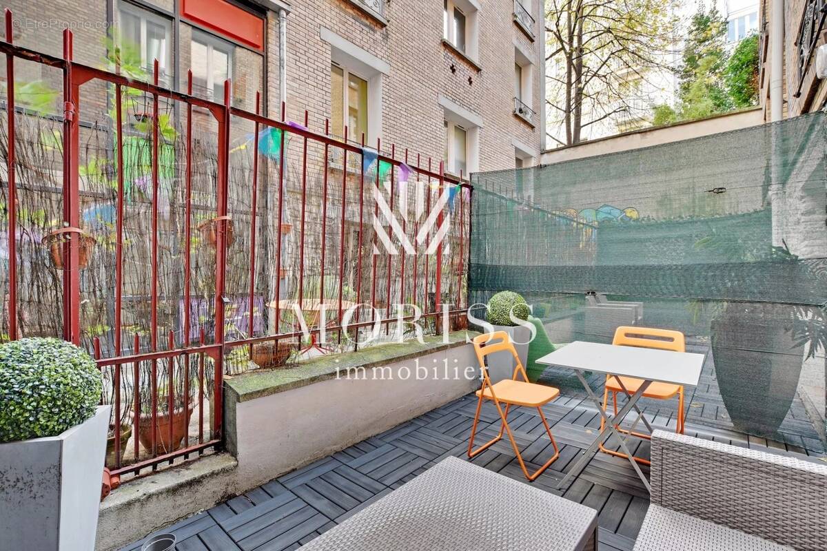 Appartement à PARIS-15E