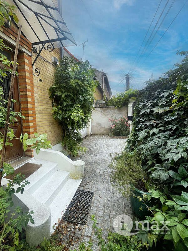 Maison à ASNIERES-SUR-SEINE