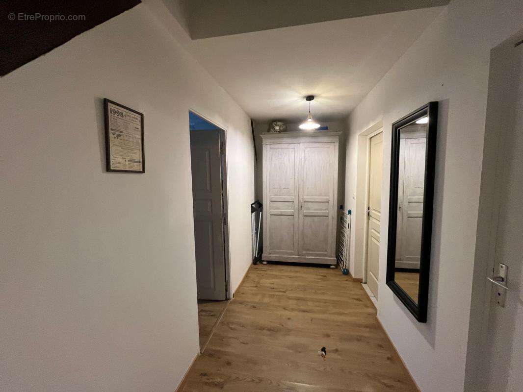 Appartement à LA FERE