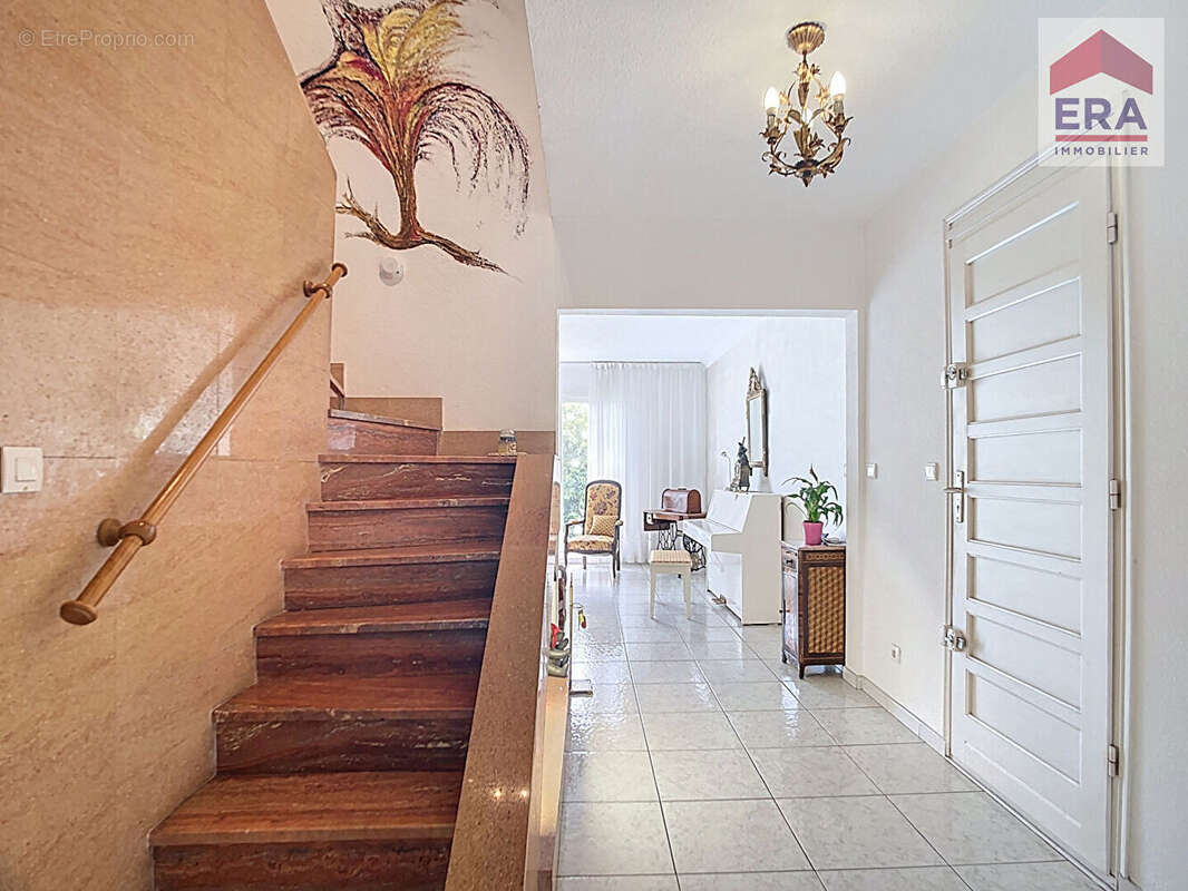 Maison à MARSEILLE-9E