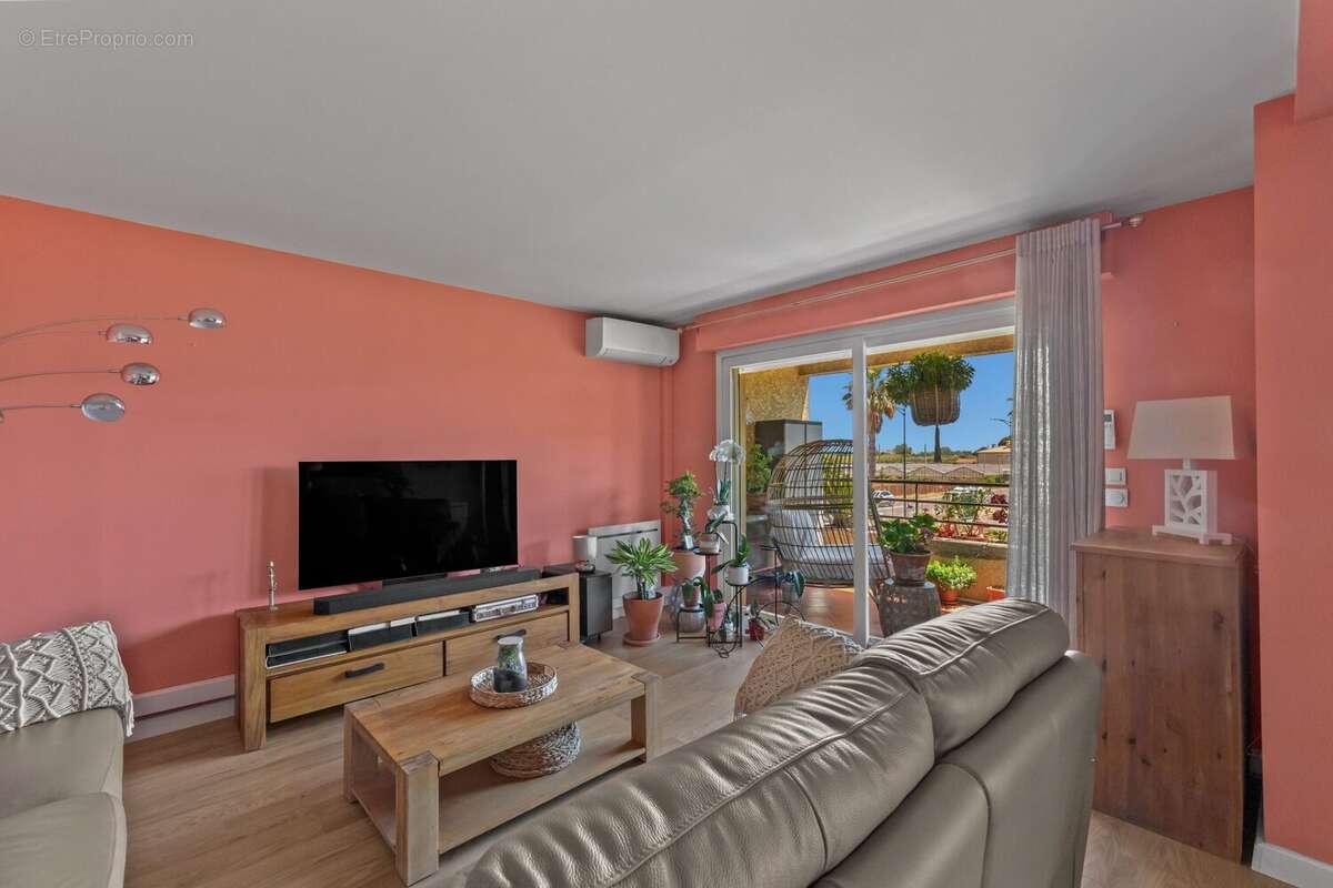 Appartement à HYERES