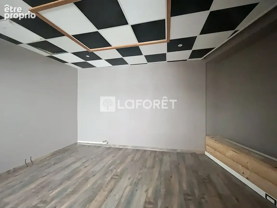 Bureaux Flers 450 m² - photo 8