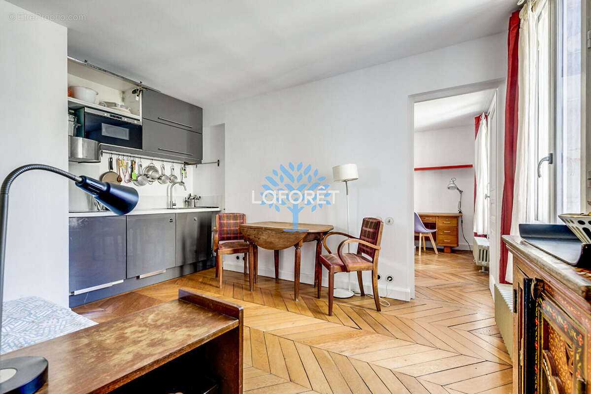 Appartement à PARIS-20E