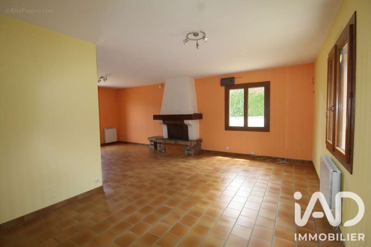 Maison 116 m² à Parigne-Le-Polin  - photo 9