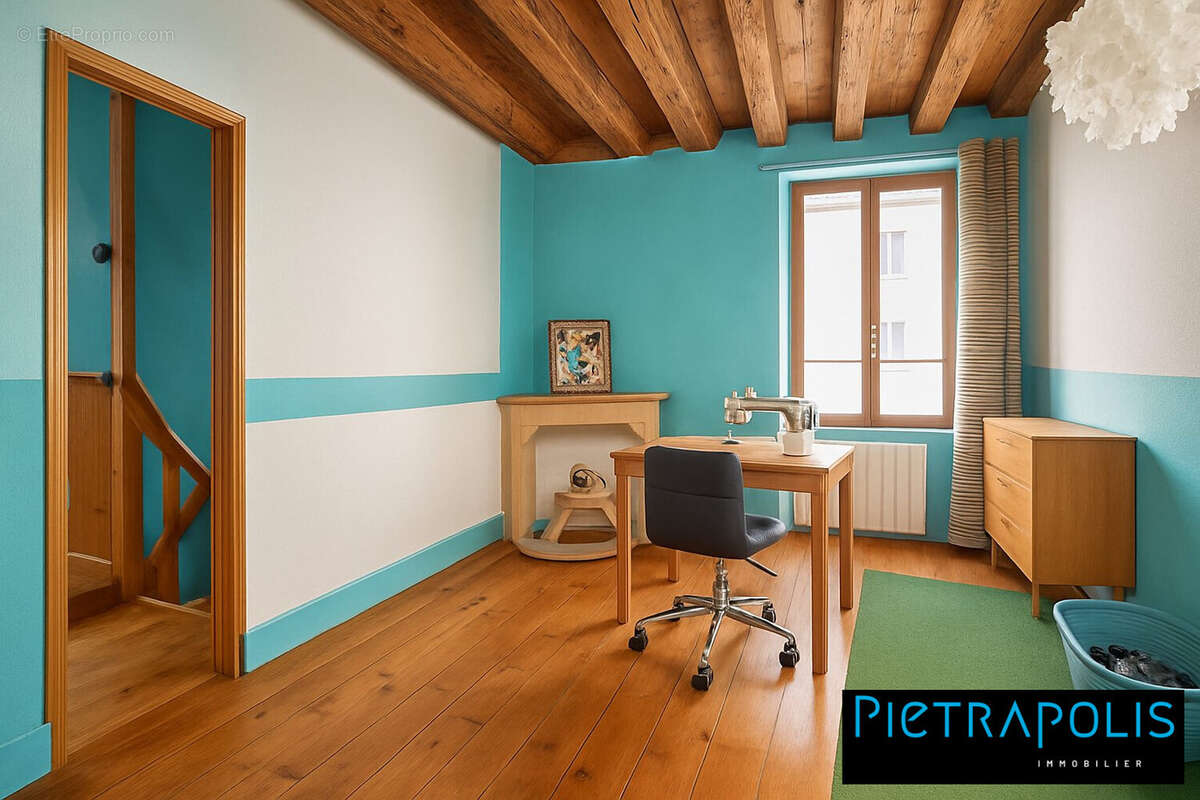 Maison 140 m² à Verin  - photo 9