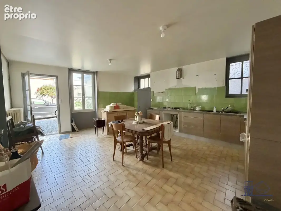 Maison 5 pièces 160 m² à vendre à Brie-Sous-Mortagne (17120) - photo 3