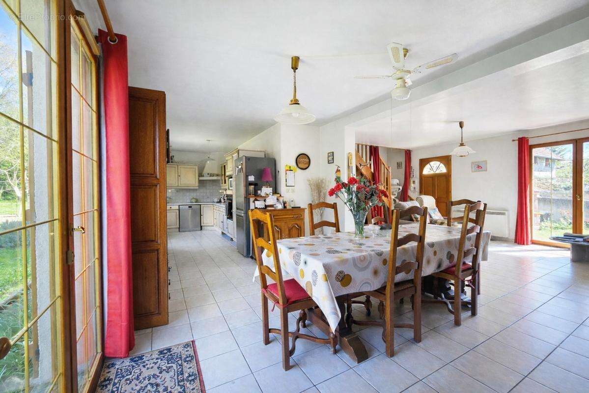 Maison à COULOMMIERS