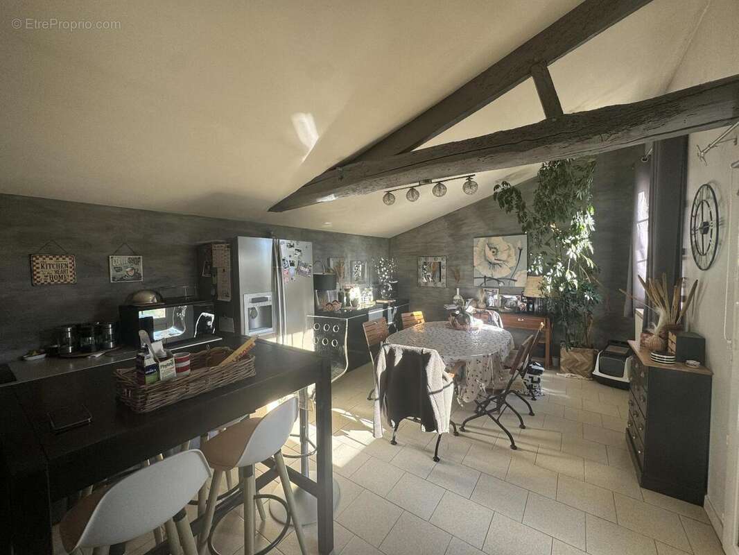   - Maison à SAINT-JACQUES-DE-THOUARS