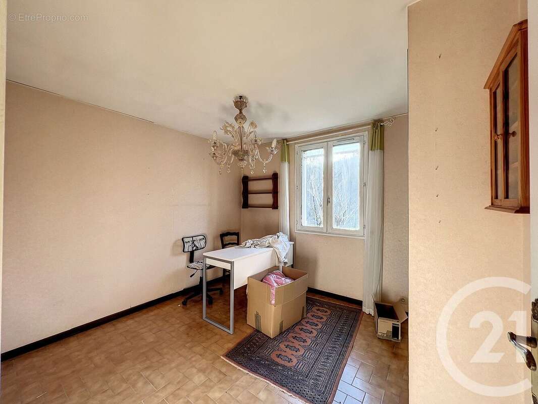 Maison 75 m² à Trets  - photo 6