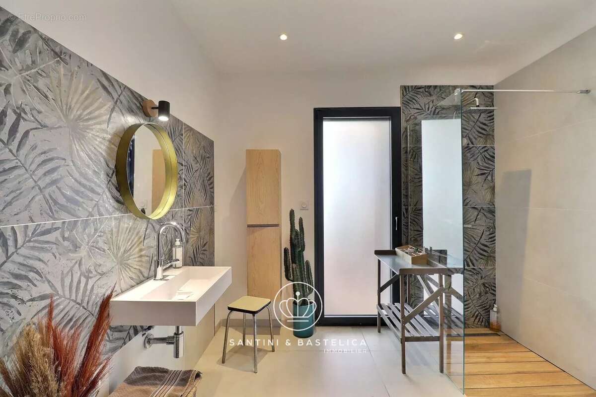 Villa contemporaine avec piscine et dépendance à Pietralba – Ajaccio - photo 22
