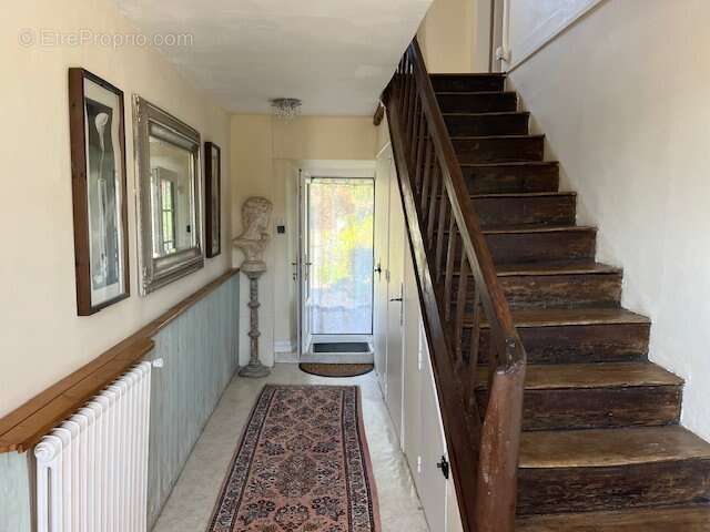 Maison à ORADOUR-SUR-VAYRES