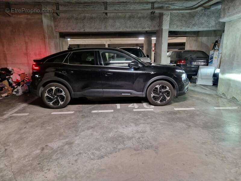 Parking à ANNEMASSE