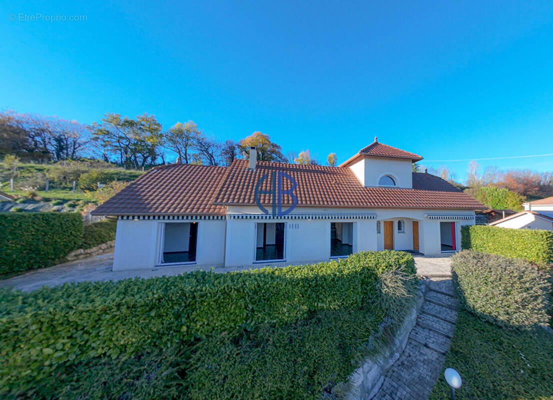 Maison à SAINT-BLAISE-DU-BUIS