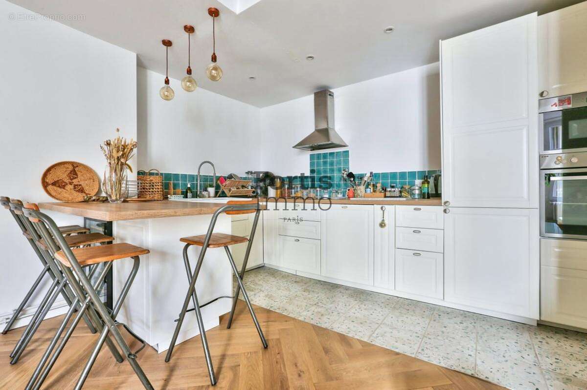 Appartement à PARIS-2E