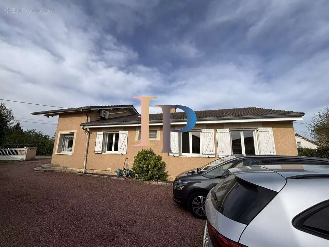 Pouilly sous charlieu - photo 2