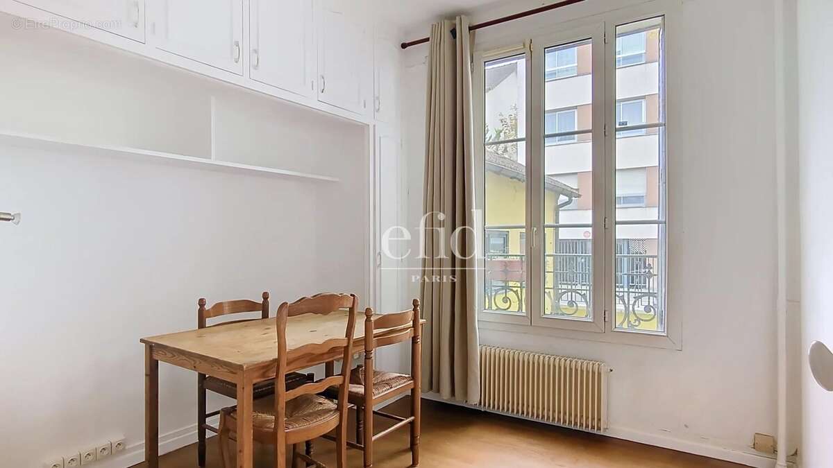 Maison à SARTROUVILLE