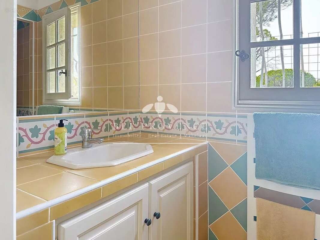 Maison à SAINT-RAPHAEL