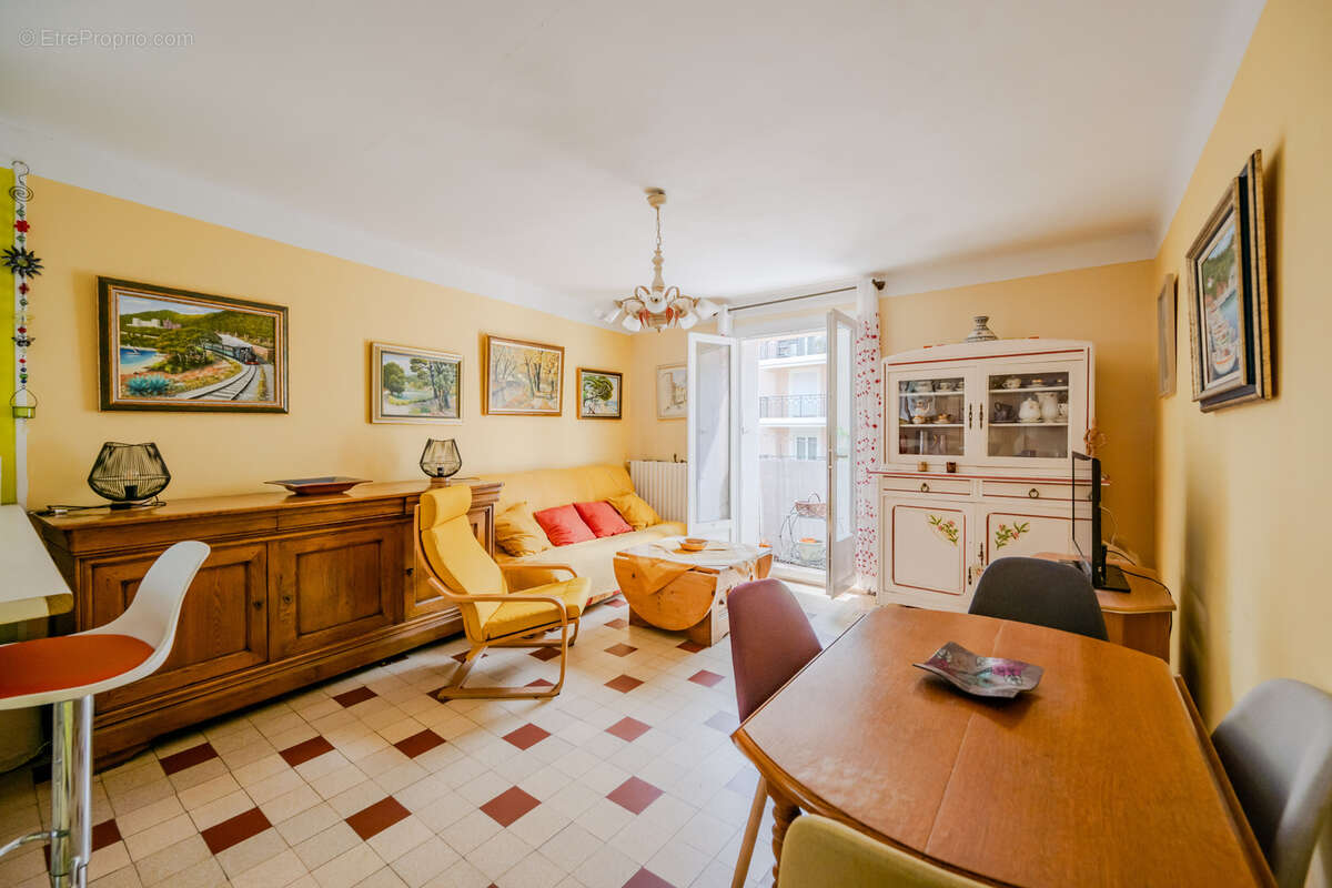 Appartement t2 avec triple exposition ... - photo 2