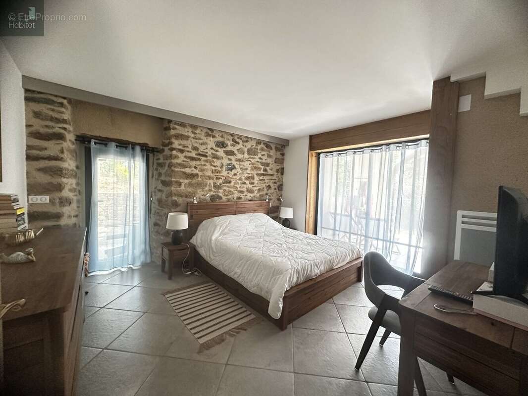 Maison à SAINT-CIRGUES