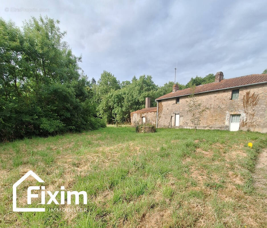Maison à LA CHAPELLE-HEULIN