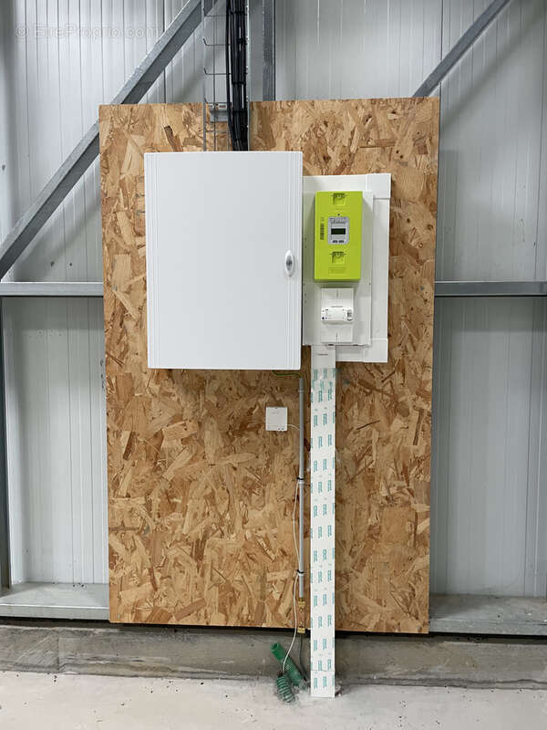 Commerce à LABOISSIERE-EN-THELLE