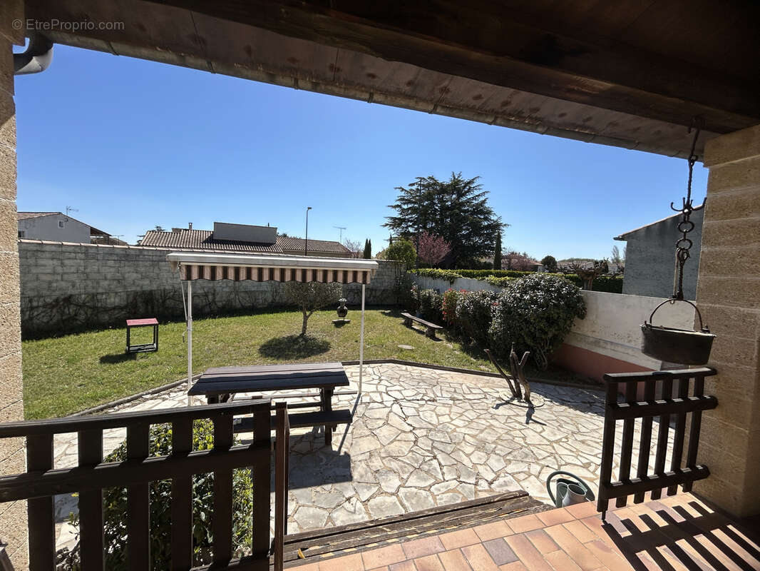 Maison à SAINT-QUENTIN-LA-POTERIE