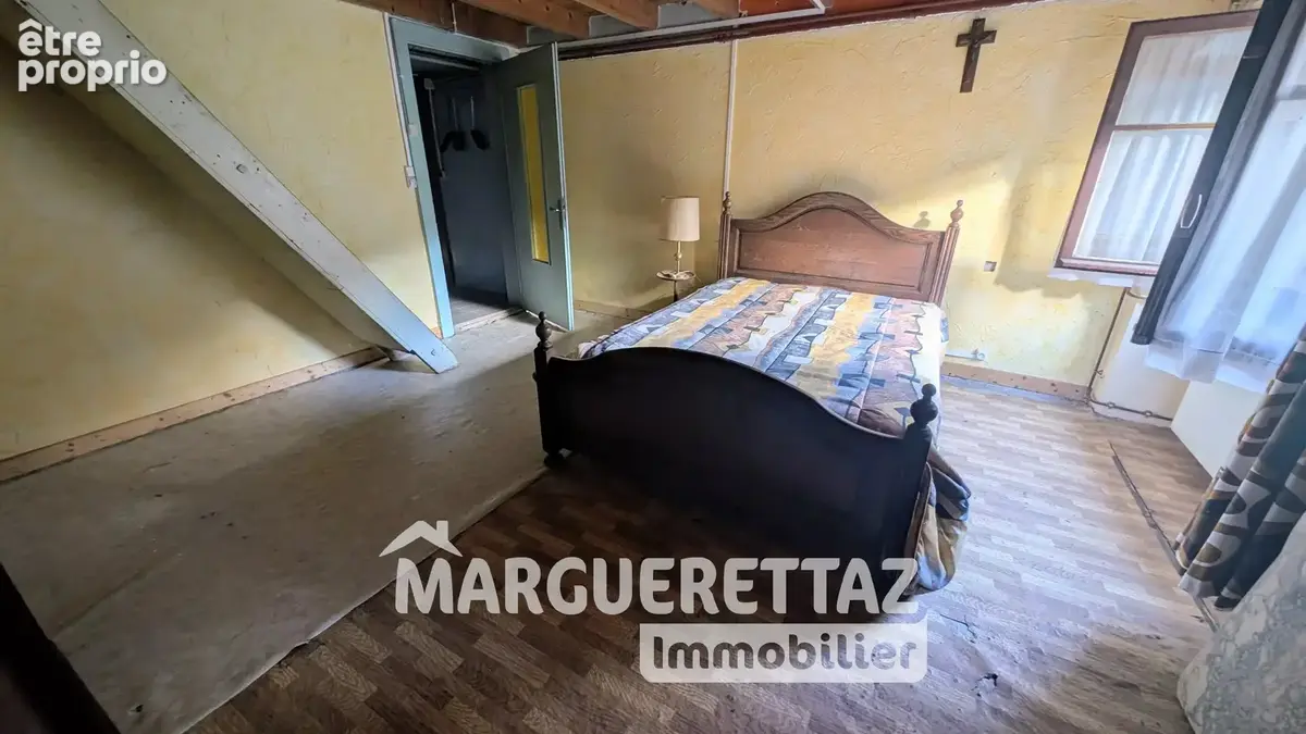 Ancienne bâtisse à rénover sur 4884m² de terrain (Zone N) - photo 11